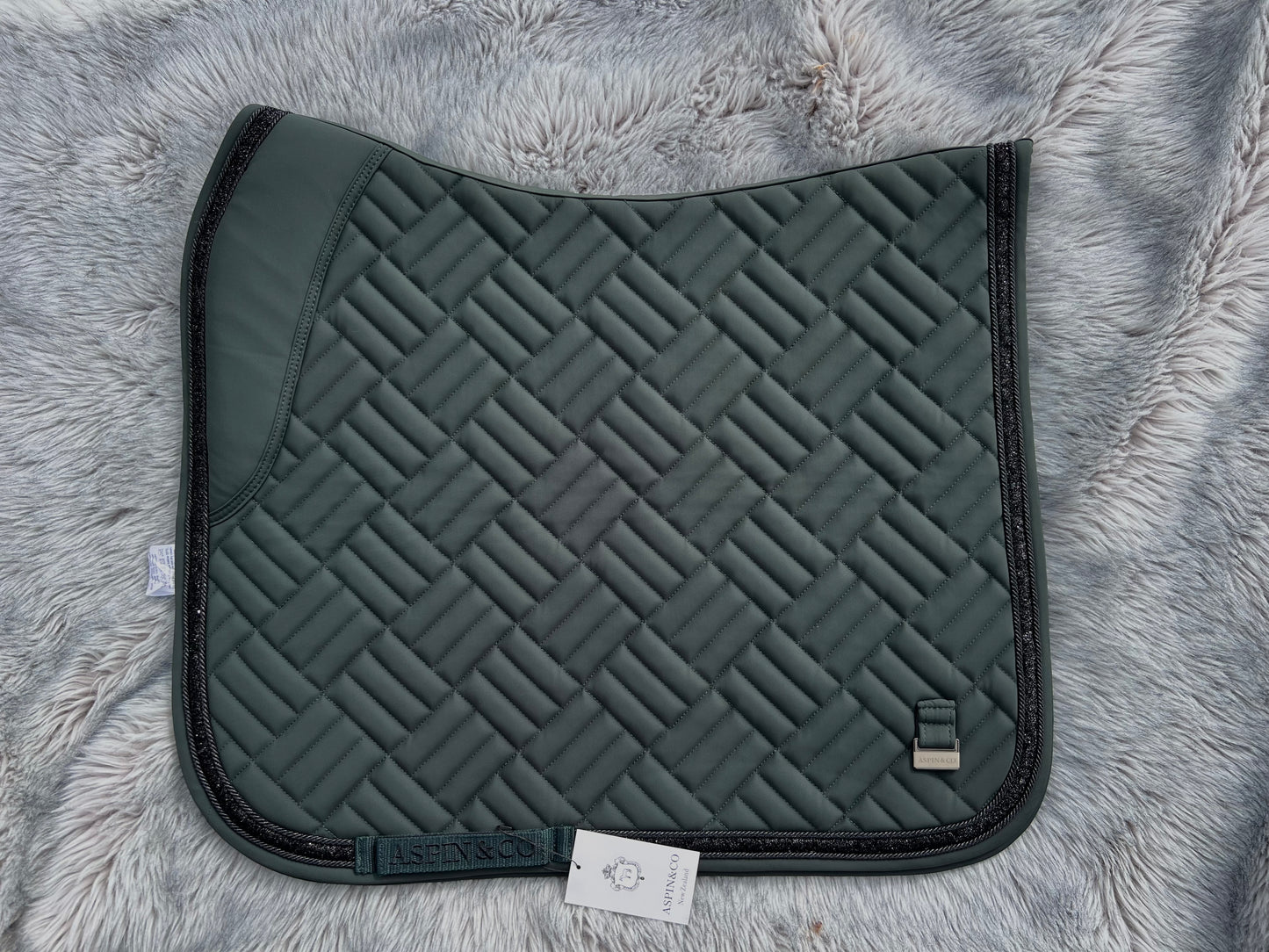 Pure Carbon collection saddle pad