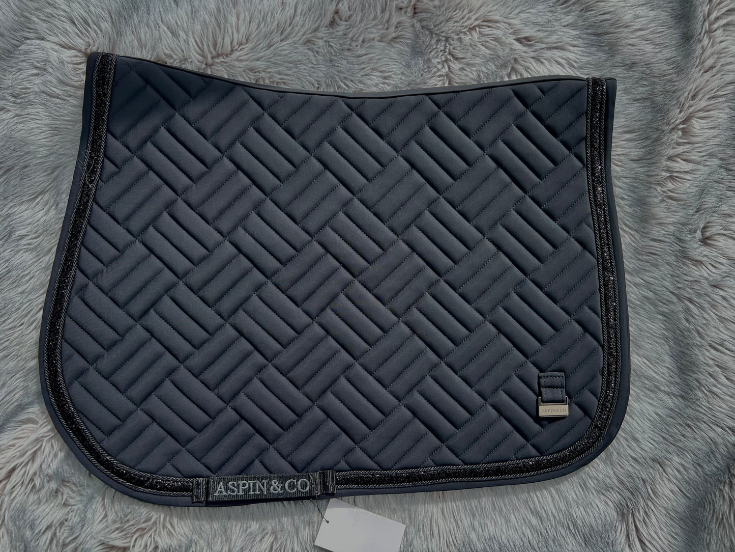 Pure Carbon collection saddle pad