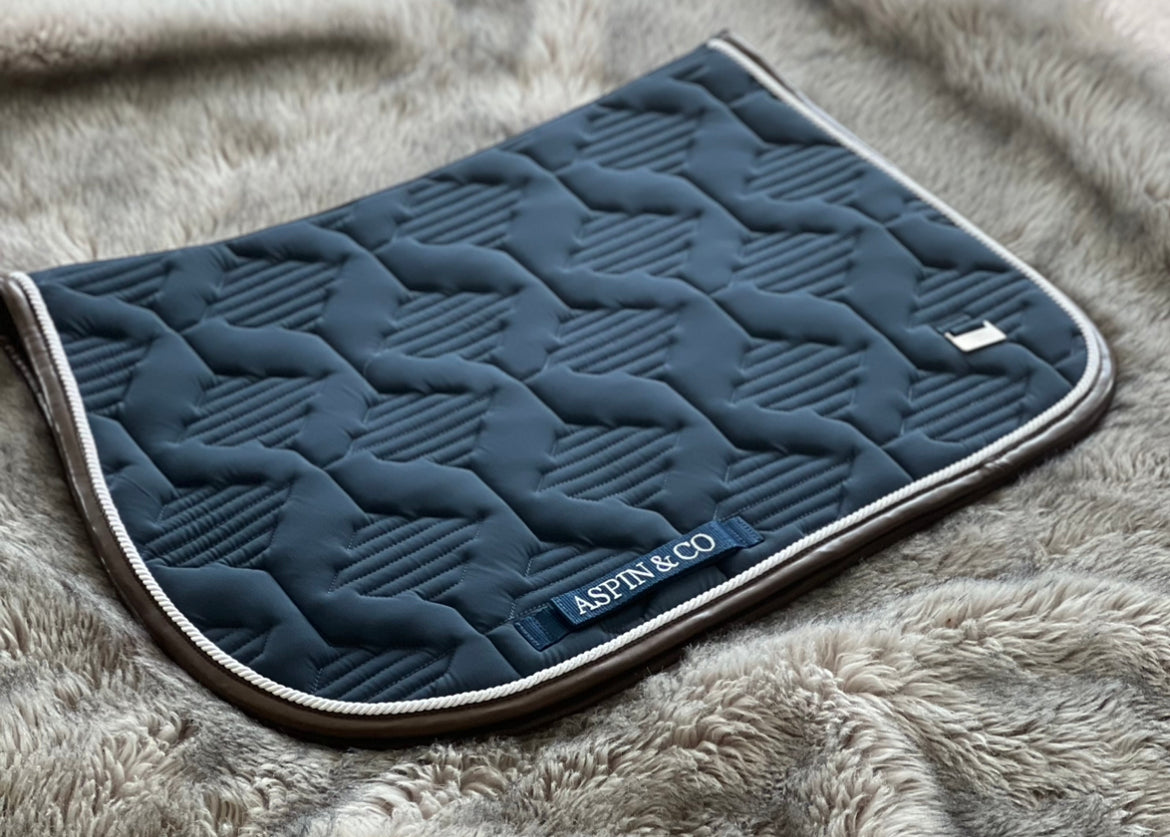 Ultra Comfort Saddle Blanket Jumping