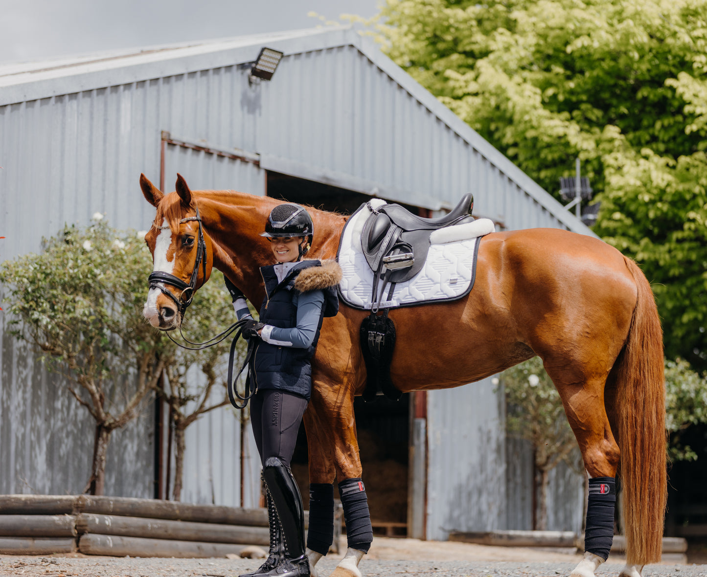 Aspin & Co Luxury Vest