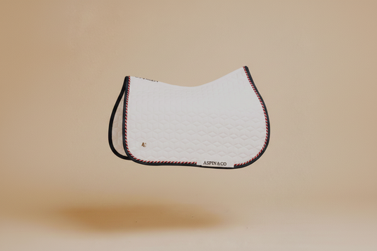 White & 🇬🇧 trim: Jumping Saddle pad
