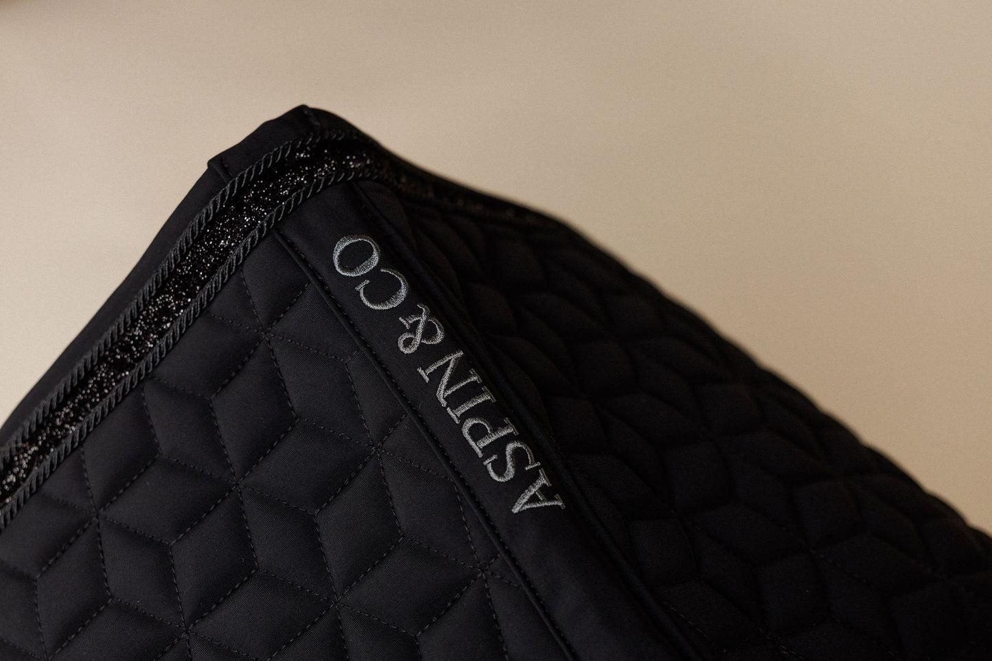 Black & Black sparkle: Dressage (Full)
